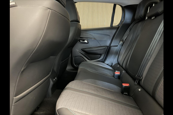 Peugeot 208 1.2 PureTech 100PK Allure Pack | Carplay | Camera | Stoelverw. | Keyless | Incl. garantie