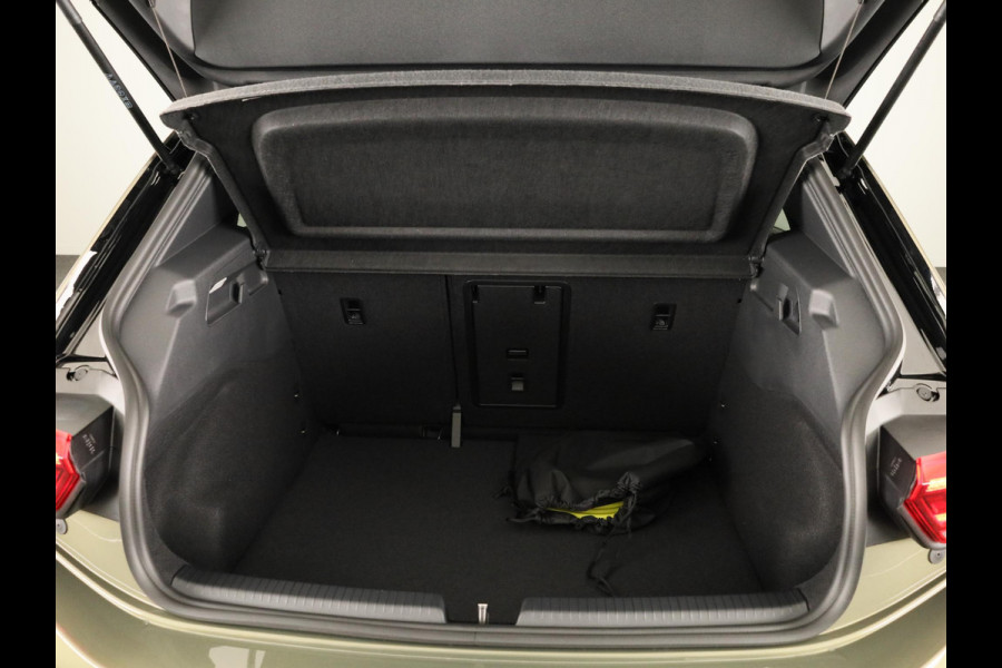Volkswagen ID.3 Pro Limited Edition 58 kWh 204 PK | 20 Inch| Stoelverwarming | Achteruitrijcamera | Navigatie