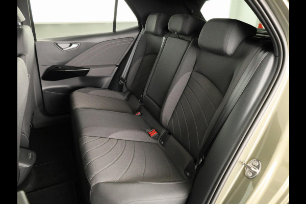 Volkswagen ID.3 Pro Limited Edition 58 kWh 204 PK | 20 Inch| Stoelverwarming | Achteruitrijcamera | Navigatie