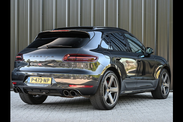 Porsche Macan 3.6 Turbo Performance Package 441pk | Sport Chrono | Panorama dak | Trekhaak | Bose Sound | Privacy glass | Adaptive cruise control | Stoel ventilatie