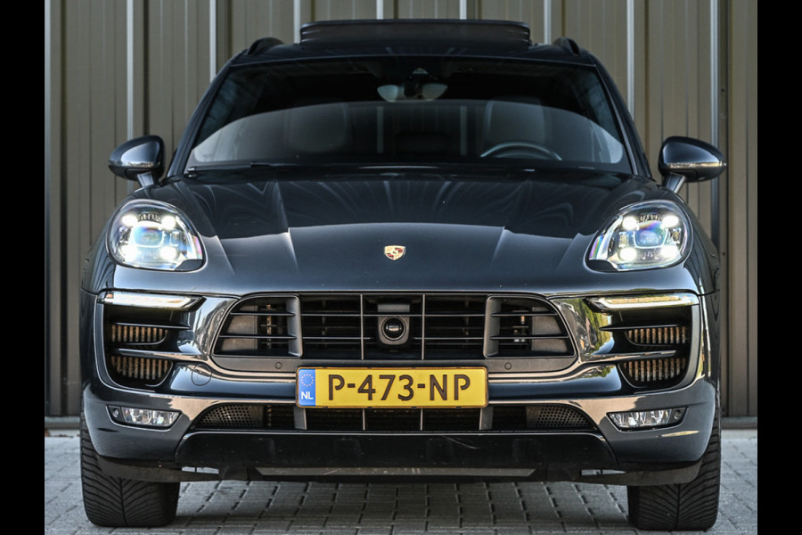 Porsche Macan 3.6 Turbo Performance Package 441pk | Sport Chrono | Panorama dak | Trekhaak | Bose Sound | Privacy glass | Adaptive cruise control | Stoel ventilatie