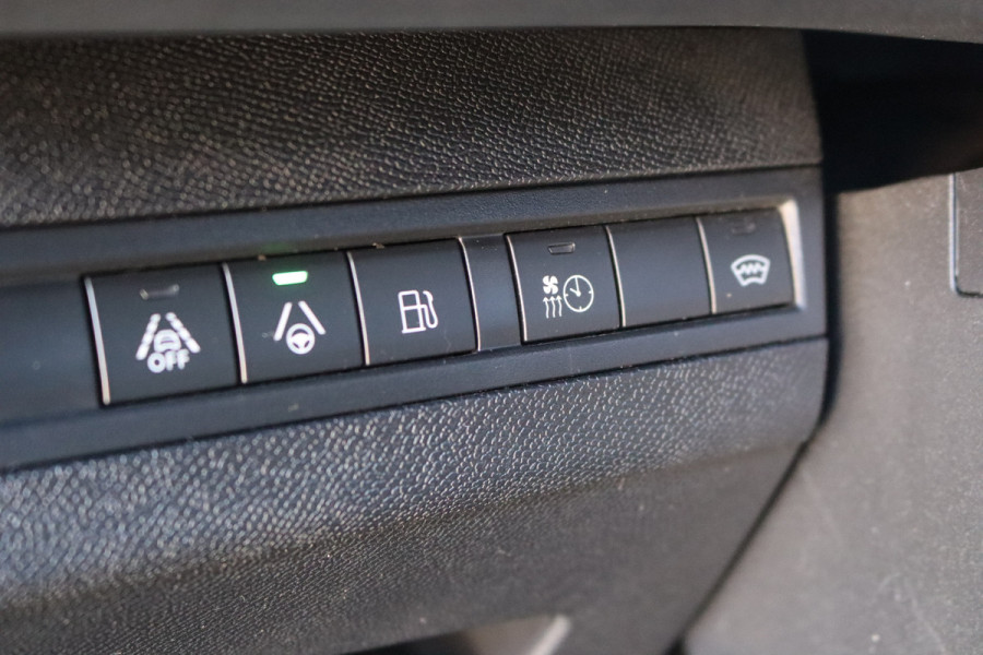 Peugeot 3008 1.6 Plug in Hybrid 225PK GT- Line Camera/Elektr-achterklep/Cruise-control