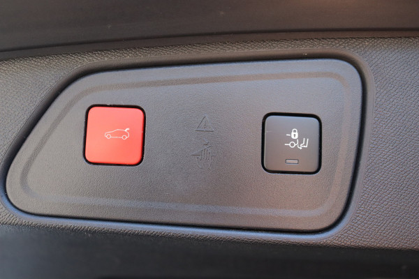 Peugeot 3008 1.6 Plug in Hybrid 225PK GT- Line Camera/Elektr-achterklep/Cruise-control