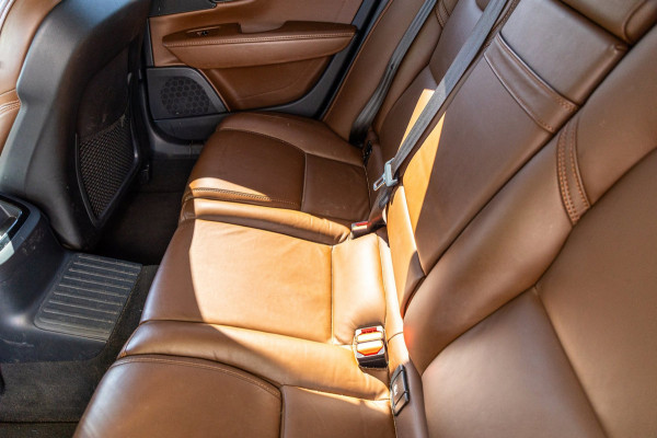 Volvo V90 2.0 T8 AWD Inscription I 91% I Btw I Luxe Leder I Trekhaak I Phine grey I