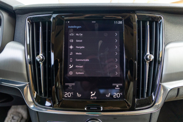 Volvo V90 2.0 T8 AWD Inscription I 91% I Btw I Luxe Leder I Trekhaak I Phine grey I
