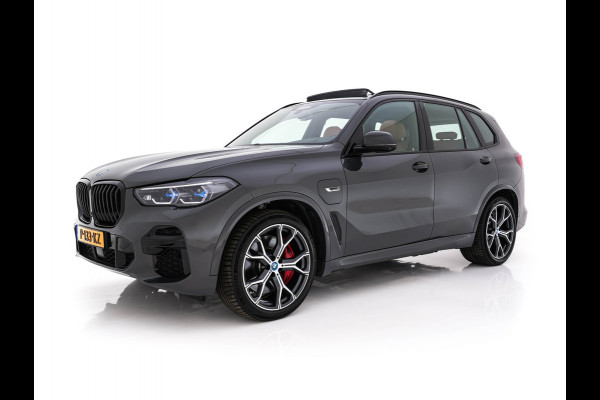 BMW X5 xDrive45e M-Sportpack High Executive (Plug-In) (INCL-BTW) Aut. *PANO | LEATHER |  HEAD-UP | LASERLIGHT | ADAPTIVE-CRUISE | TOPVIEW | BLINDSPOT | MEMORY-PACK | MASSAGE | HIFI-SOUND | HEATED-SPORTSEATS | NAVI-FULLMAP | DIGI-COCKPIT | 22''AL