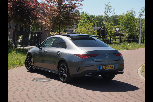 Mercedes-Benz CLA-Klasse 250 e Business Solution AMG Limited | Panoramadak | Camera | Sfeerverlichting | Apple Carplay |