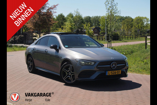 Mercedes-Benz CLA-Klasse 250 e Business Solution AMG Limited | Panoramadak | Camera | Sfeerverlichting | Apple Carplay |