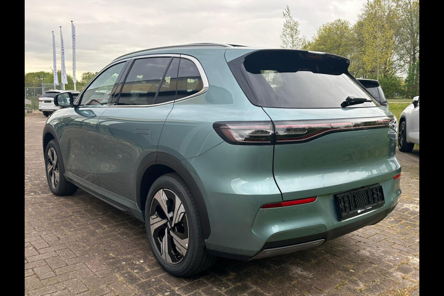 GEELY E5 Max+ 68 kWh | Panoramadak | Memoryseats | Flyme Audio | Stoelen voor & achter verwarmbaar | Warmtepomp | 360 Camera |
