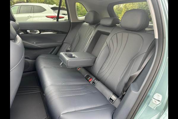 GEELY E5 Max+ 68 kWh | Panoramadak | Memoryseats | Flyme Audio | Stoelen voor & achter verwarmbaar | Warmtepomp | 360 Camera |