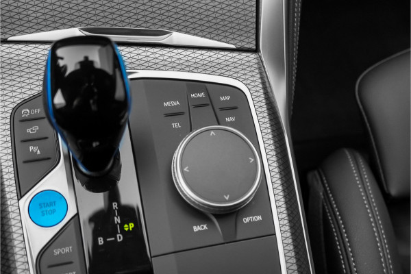 BMW i4 eDrive40 M-Sport Pro Driving Assist Pro H/K HUD