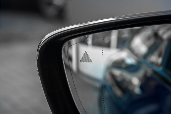 BMW i4 eDrive40 M-Sport Pro Driving Assist Pro H/K HUD