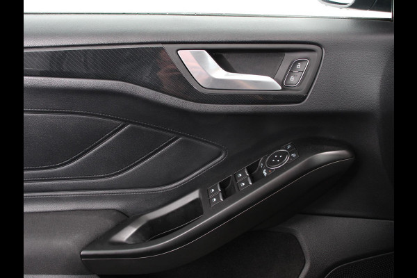 Ford FOCUS Wagon 1.0 EcoBoost Hybrid ST Line X Business Digitale Cockpit Camera Electrisch te openen achterklep Navigatie Climate control Cruise control Apple Carplay/Android Auto LM velgen Parkeersensoren Led Extra Getint Glas