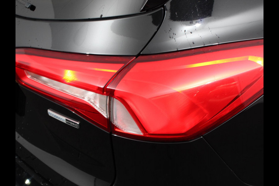 Ford FOCUS Wagon 1.0 EcoBoost Hybrid ST Line X Business Digitale Cockpit Camera Electrisch te openen achterklep Navigatie Climate control Cruise control Apple Carplay/Android Auto LM velgen Parkeersensoren Led Extra Getint Glas