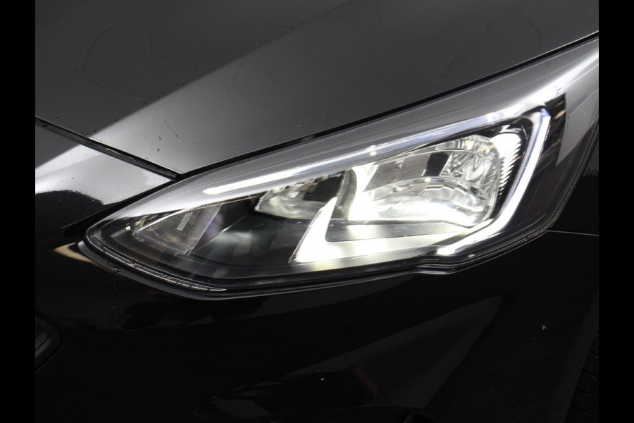 Ford FOCUS Wagon 1.0 EcoBoost Hybrid ST Line X Business Digitale Cockpit Camera Electrisch te openen achterklep Navigatie Climate control Cruise control Apple Carplay/Android Auto LM velgen Parkeersensoren Led Extra Getint Glas