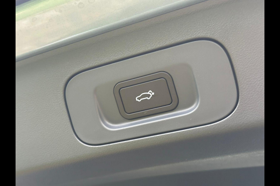 GEELY E5 Max+ 68 kWh | Panoramadak | Memoryseats | Flyme Audio | Stoelen voor & achter verwarmbaar | Warmtepomp | 360 Camera |