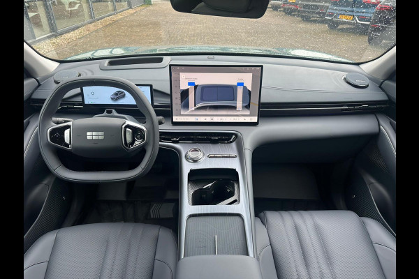 GEELY E5 Max+ 68 kWh | Panoramadak | Memoryseats | Flyme Audio | Stoelen voor & achter verwarmbaar | Warmtepomp | 360 Camera |