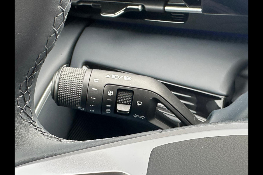 GEELY E5 Max+ 68 kWh | Panoramadak | Memoryseats | Flyme Audio | Stoelen voor & achter verwarmbaar | Warmtepomp | 360 Camera |