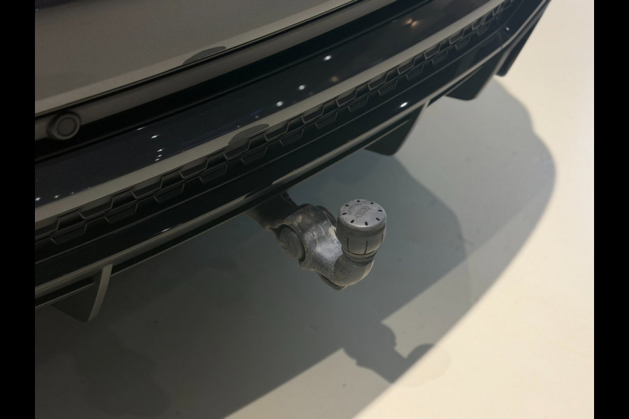 Audi RSQ3 2.5 TFSI|Pano|RS Seats|Camera|Sonos|Matrix|Trekhaak