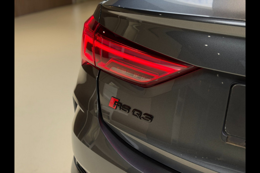Audi RSQ3 2.5 TFSI|Pano|RS Seats|Camera|Sonos|Matrix|Trekhaak