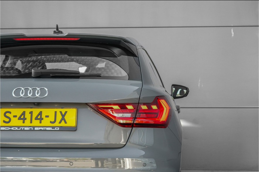 Audi A1 Sportback 30 TFSI S Edition Parkeerhulp Camera CarPlay
