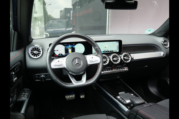 Mercedes-Benz Glb 200 AMG PREMIUM PLUS | PANORAMA | WIDESCREEN | MULTIBEAM | TREKHAAK | 360 CAMERA | NL-AUTO!!