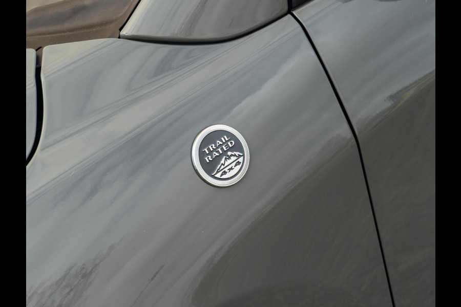 Jeep Compass 4xe 240 Plug-in Hybrid Electric Trailhawk|Panorama Elek achterklep