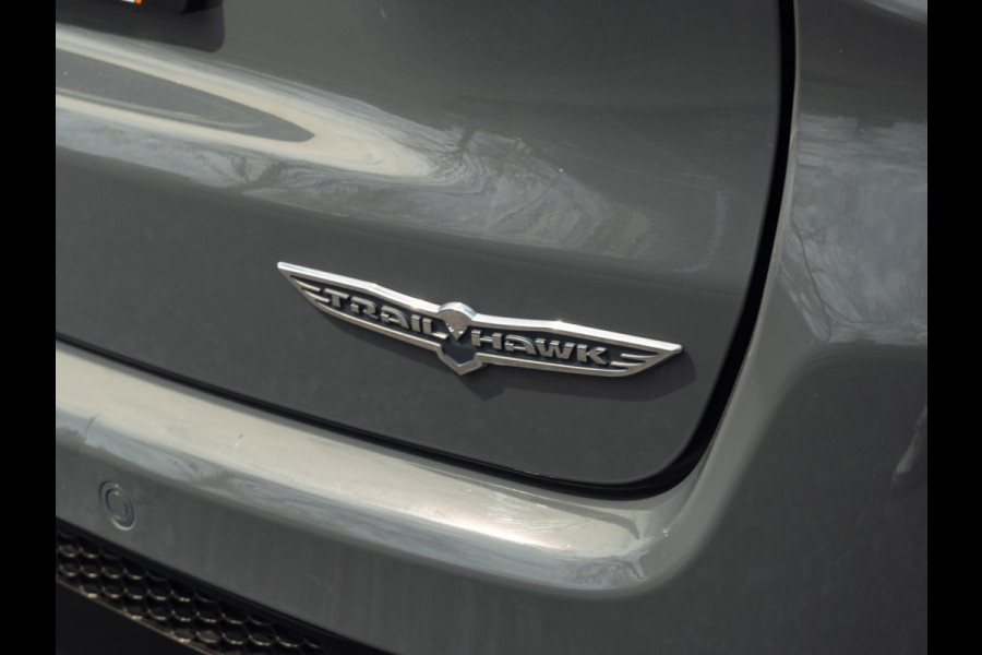 Jeep Compass 4xe 240 Plug-in Hybrid Electric Trailhawk|Panorama Elek achterklep