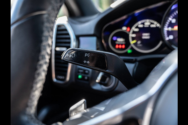 Porsche Cayenne Coupé 3.0 E-Hybrid | Sport Design | Pano | ACC | Chrono | Dealer Ond.