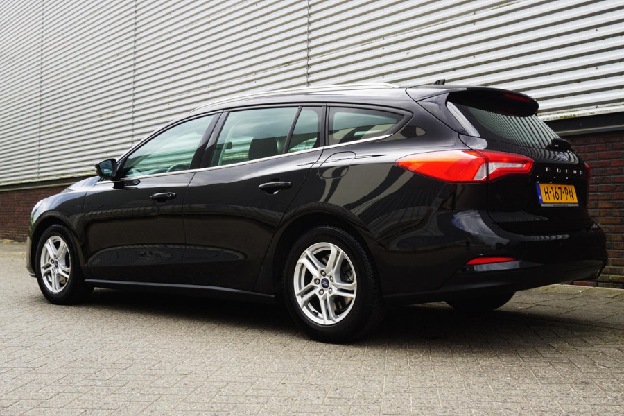 Ford FOCUS Wagon 1.0 EcoBoost Edition Business/Navigatie/Cruise/ Black Metallic.