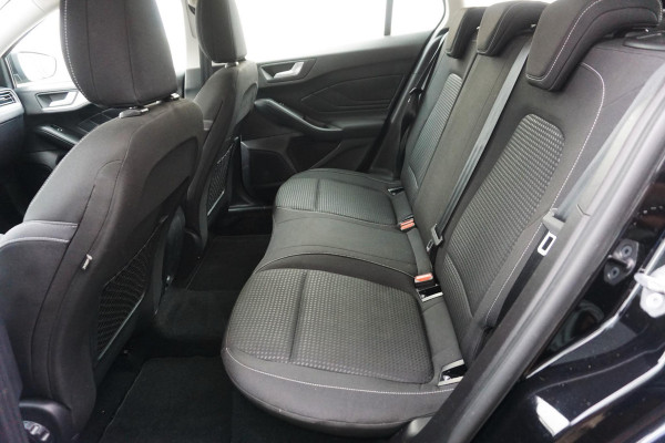 Ford FOCUS Wagon 1.0 EcoBoost Edition Business/Navigatie/Cruise/ Black Metallic.