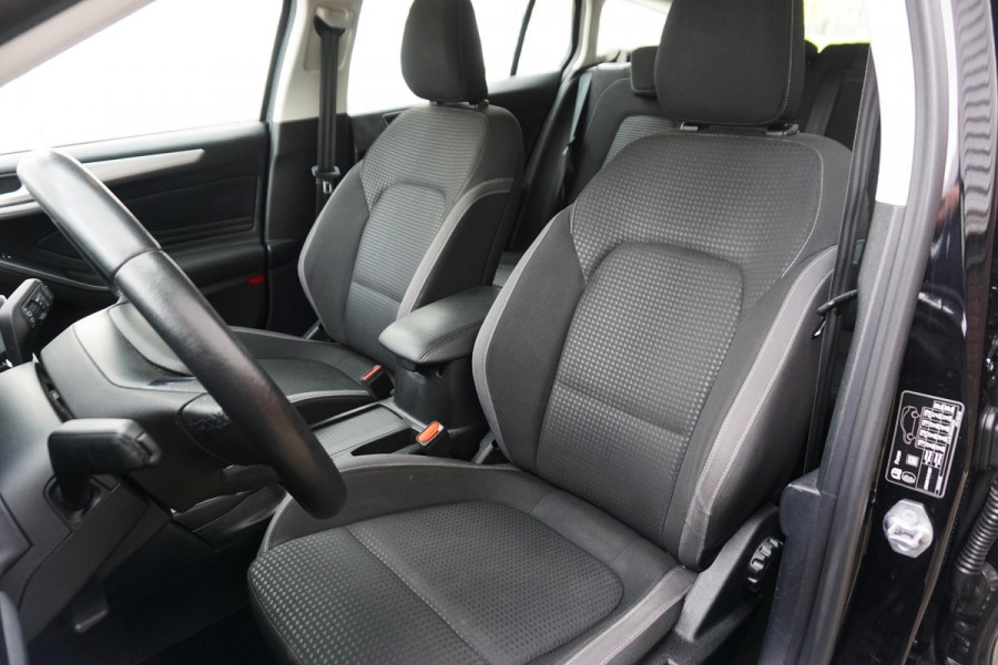 Ford FOCUS Wagon 1.0 EcoBoost Edition Business/Navigatie/Cruise/ Black Metallic.
