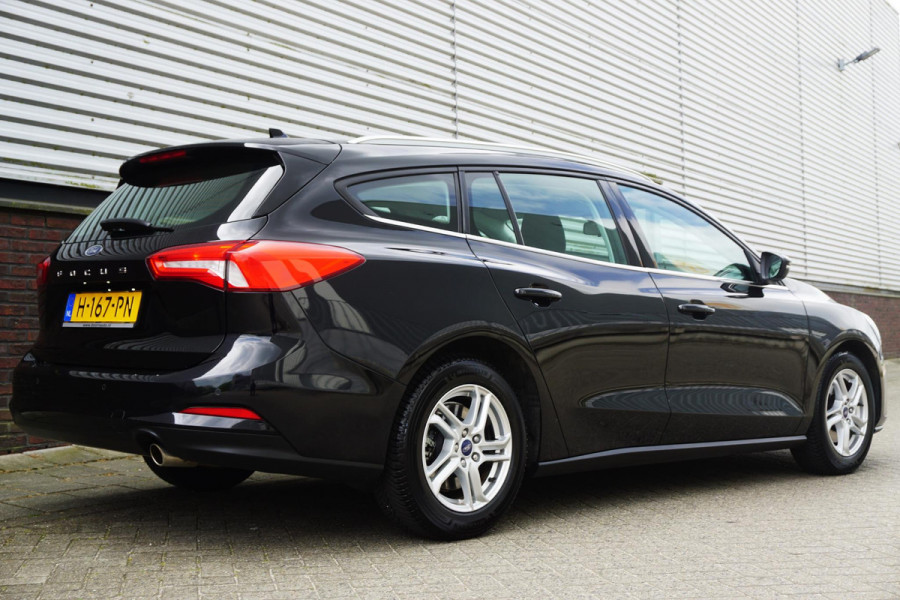 Ford FOCUS Wagon 1.0 EcoBoost Edition Business/Navigatie/Cruise/ Black Metallic.