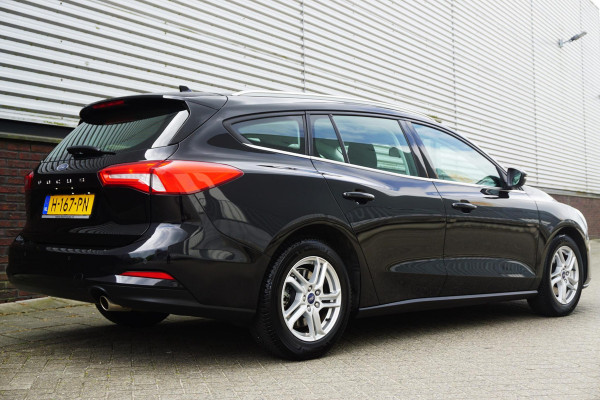 Ford FOCUS Wagon 1.0 EcoBoost Edition Business/Navigatie/Cruise/ Black Metallic.