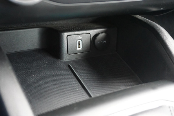 Ford FOCUS Wagon 1.0 EcoBoost Edition Business/Navigatie/Cruise/ Black Metallic.