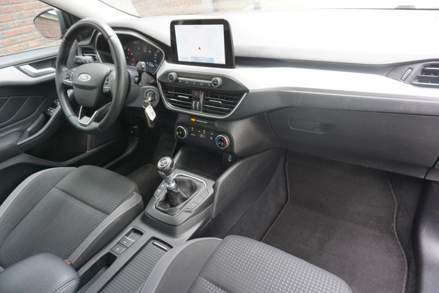 Ford FOCUS Wagon 1.0 EcoBoost Edition Business/Navigatie/Cruise/ Black Metallic.