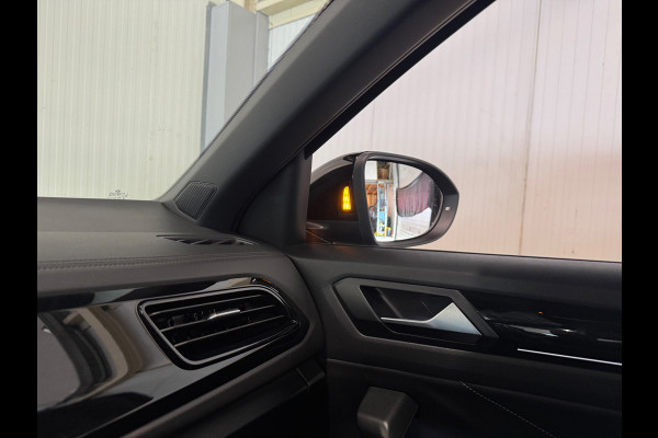 Volkswagen T-Roc 1.5 TSI R-Line | PANO | CAMERA | IQ LIGHTS | ACC