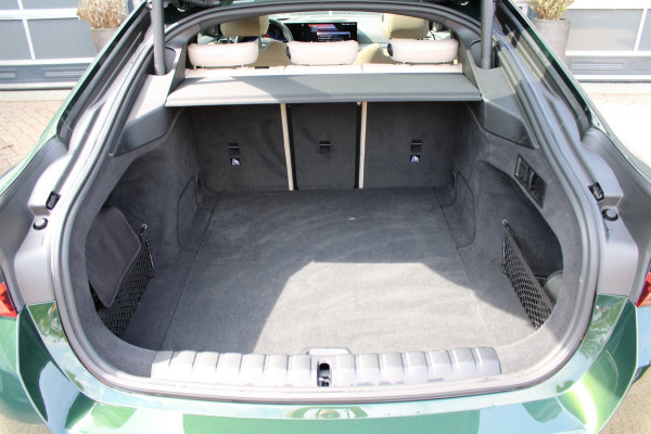 BMW i4 EDrive40 High Executive 84 kWh