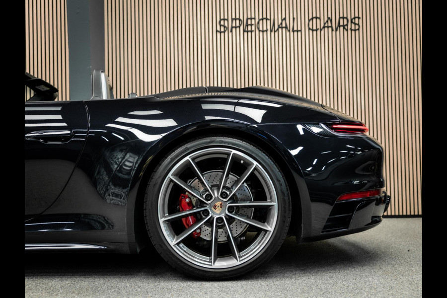Porsche 911 Cabrio 3.0 Carrera 4 S | Akrapovic | Burmester | Lift | Full Option | Sport Chrono | Stoel ventilatie en verwarming |