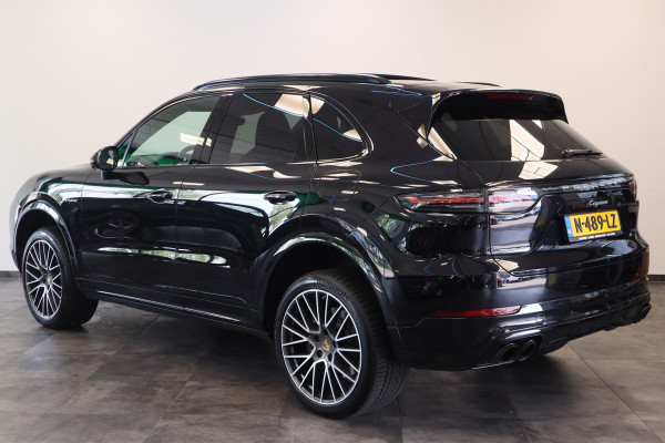 Porsche Cayenne 3.0 E-Hybrid Panoramadak Luchtvering Matrix 21"LM