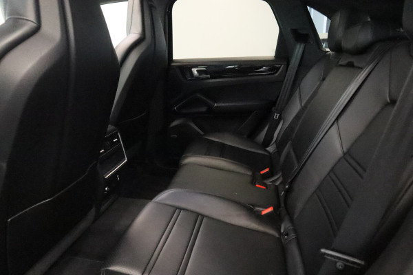 Porsche Cayenne 3.0 E-Hybrid Panoramadak Luchtvering Matrix 21"LM