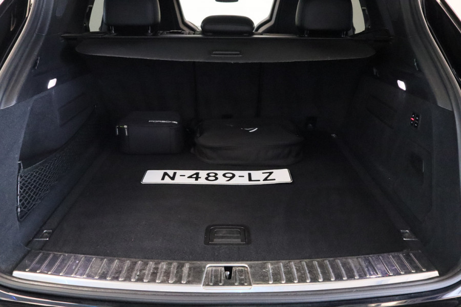 Porsche Cayenne 3.0 E-Hybrid Panoramadak Luchtvering Matrix 21"LM