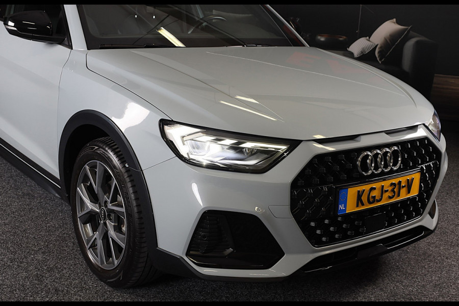 Audi A1 CITYCARVER 30 TFSI S Line / AUT / Cc / Lane Assist / Camera / Navi / Digital Cockpit / Matrix / Pdc / 18 Inch