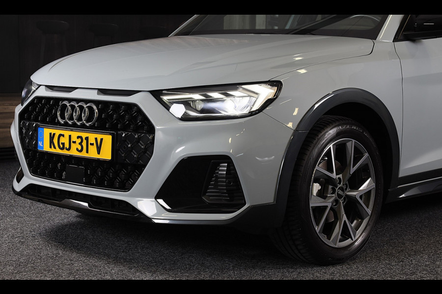 Audi A1 CITYCARVER 30 TFSI S Line / AUT / Cc / Lane Assist / Camera / Navi / Digital Cockpit / Matrix / Pdc / 18 Inch