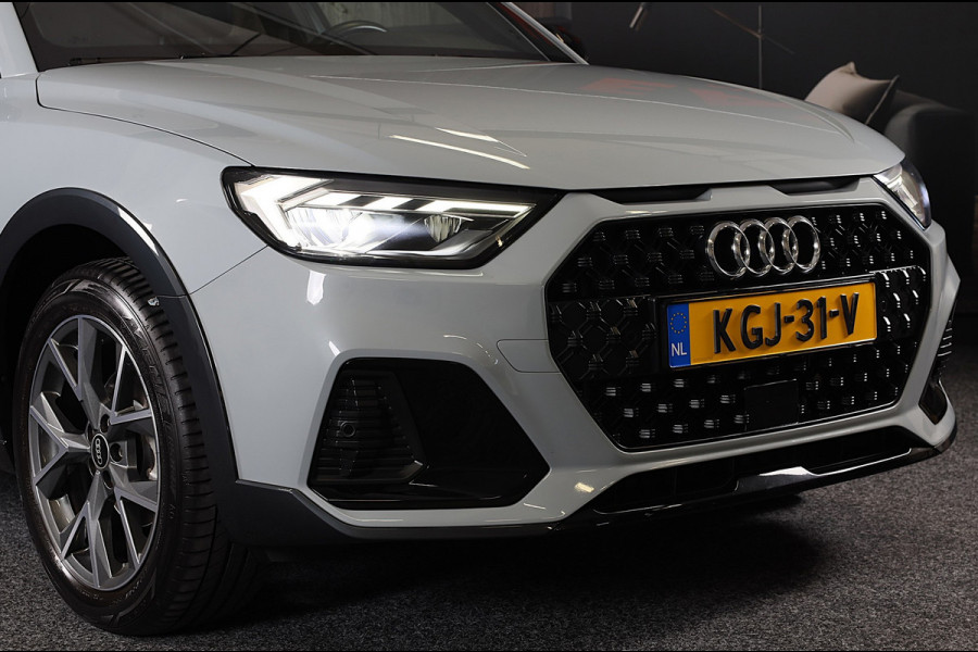 Audi A1 CITYCARVER 30 TFSI S Line / AUT / Cc / Lane Assist / Camera / Navi / Digital Cockpit / Matrix / Pdc / 18 Inch