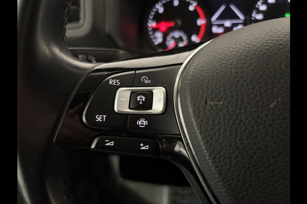 Volkswagen Crafter 30 2.0 TDI L3H3 Highline Automaat Airco App-connect Adaptive Cruise Control Camera Trekhaak