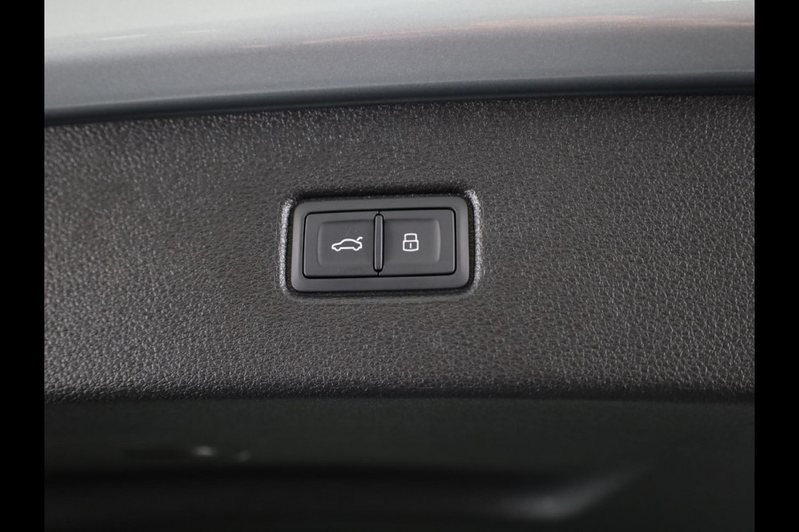 Audi Q7 Pro Line S 55 TFSI e 394 pk | Bang & Olufsen Premium 3D | Glazen panoramadak | Vierwielbesturing | Sportstoelen plus voorin |