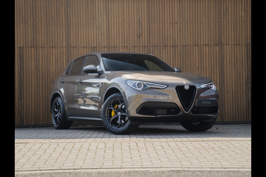 Alfa Romeo Stelvio 2.0 T AWD Super | Veloce stoelen | NL-auto | Camera | Trekhaak