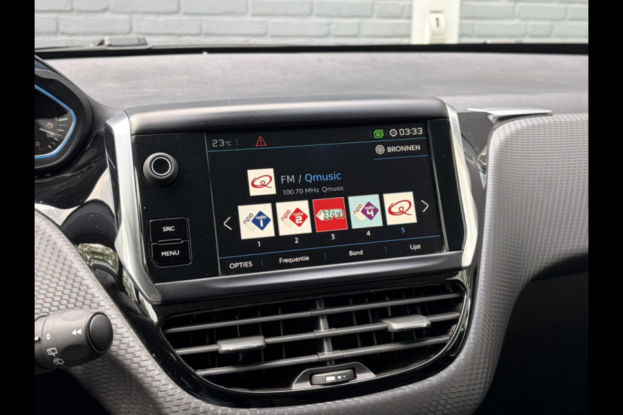 Peugeot 2008 1.2 PureTech Allure 130pk EAT6 !!! NET BINNEN !!! | Unieke KM-stand | Grip Control | Apple Carplay | Achteruitrijcamera | PDC A