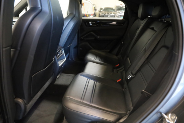 Porsche Cayenne Coupé 3.0 E-Hybrid 462PK NAP Bose, Luchtvering, Trekhaak, Softclose Topstaat Lease v/a €211,- P.M. INRUIL MOGELIJK